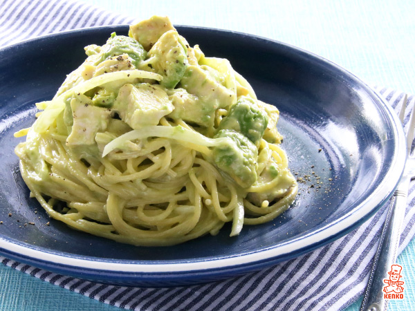 アボカドチキンの冷製パスタ