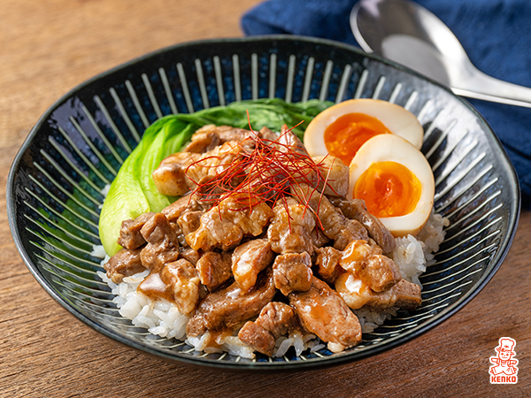 八角香る魯肉飯