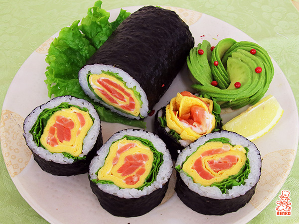 サーモンとたまごのフラワー恵方巻き