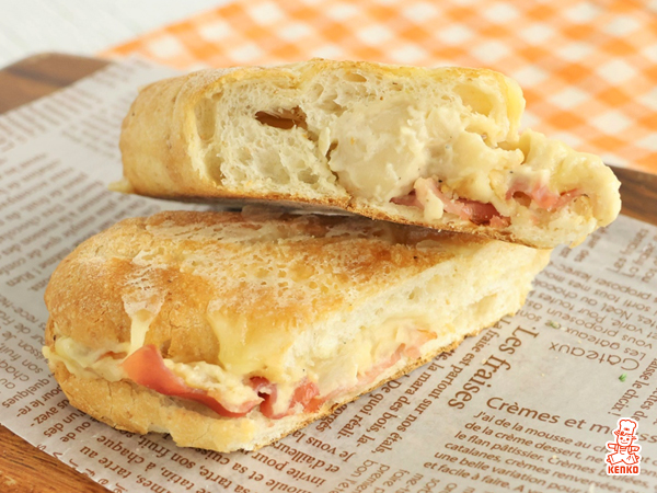 燻製チーズポテトとベーコンのパニーニ