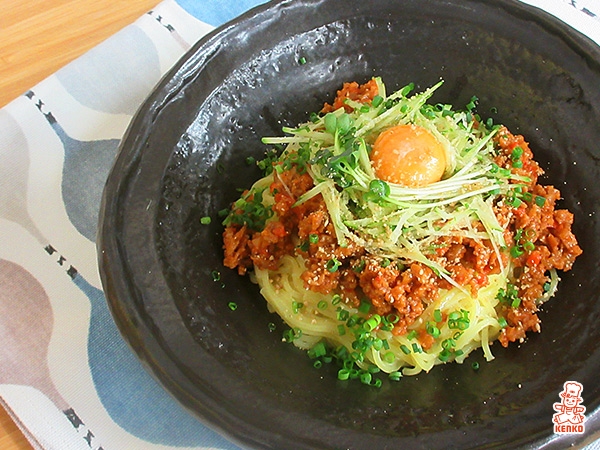 大豆ミートの担々麺風サラダ