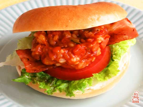 もち麦のミネストローネベーグルサンド