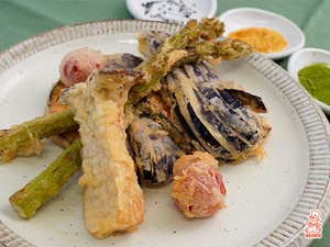 サクッと野菜の天ぷら盛り合わせ