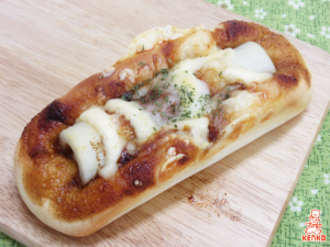 こっくり味噌マヨネーズのちくわパン