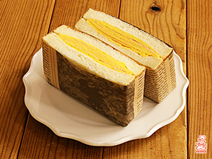 薄焼きたまごのミルフィーユサンド