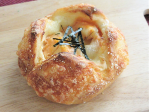 北海道明太ポテトのチーズパン