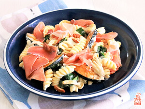 フムスのクリームパスタ
