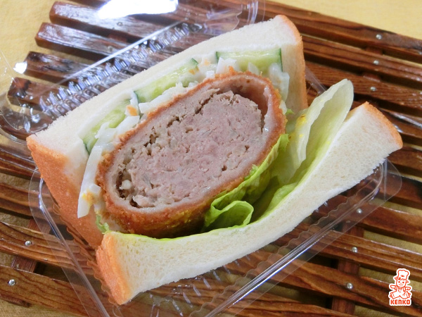 メンチカツサンド